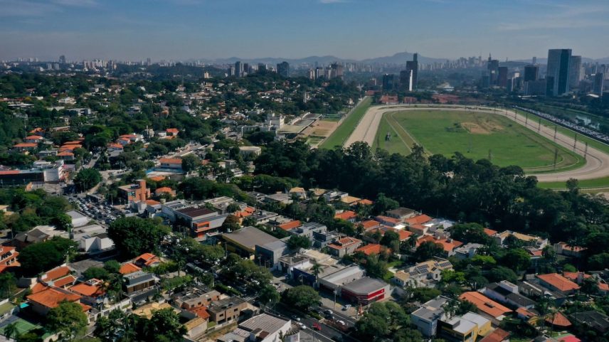 Mudança na Lei de Zoneamento liberou construção de prédios em quadras próximas do Jockey Club. (Foto: Felipe Rau/Estadão)