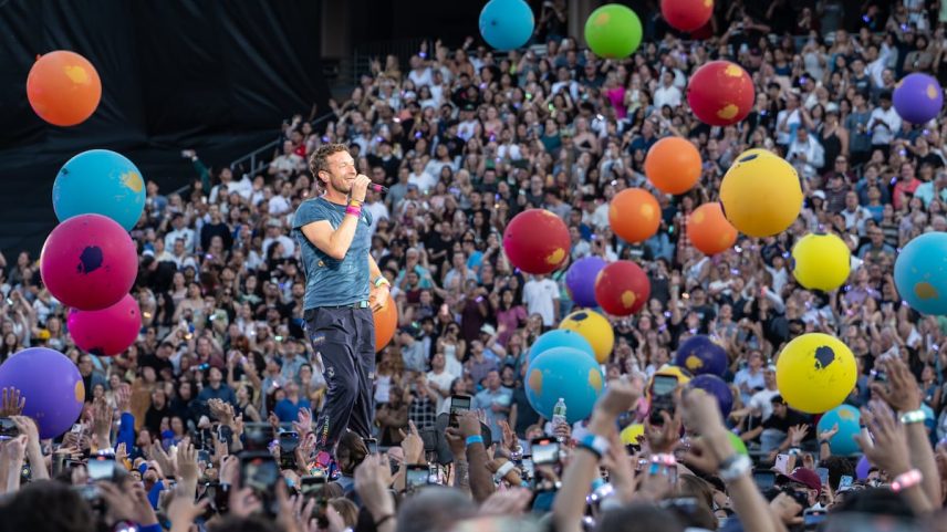 Chris Martin, durante um concerto de Coldplay. (Foto: Steve Jennings/Getty Images)