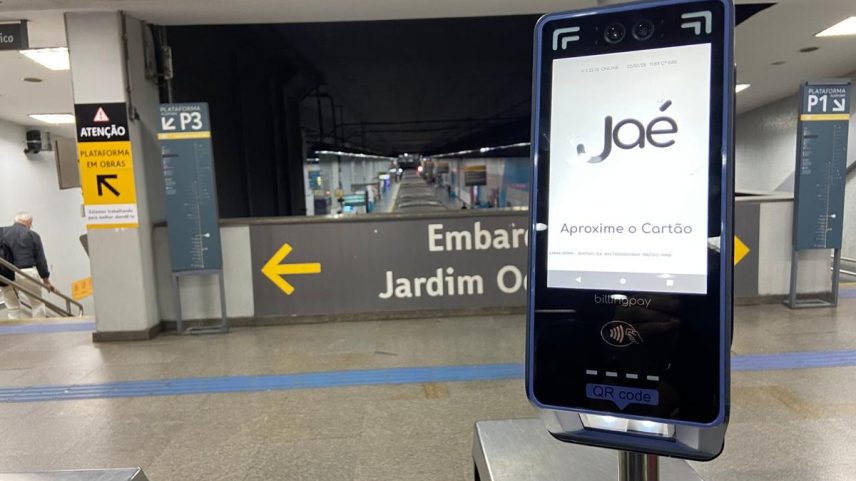 Máquinas do Jaé são instaladas nas estações do metrô após acordo firmado em meados deste mês (Foto: Divulgação / MetrôRio)