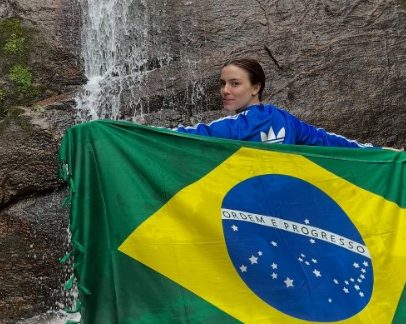 Alice Wegmann comenta sobre tornozeleira de Bolsonaro após operação da PF
