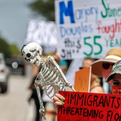 Florida registra aumento alarmante de mortes de imigrantes sob custódia do ICE em 2023
