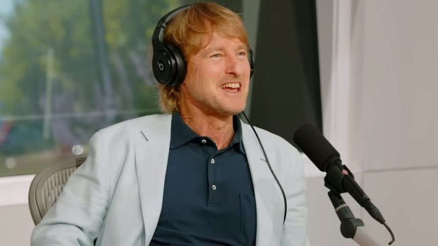 Owen Wilson recorda de ter subido ao palco com Travis Scott no Rolling Loud para uma cena de filme. (Foto: Reprodução)