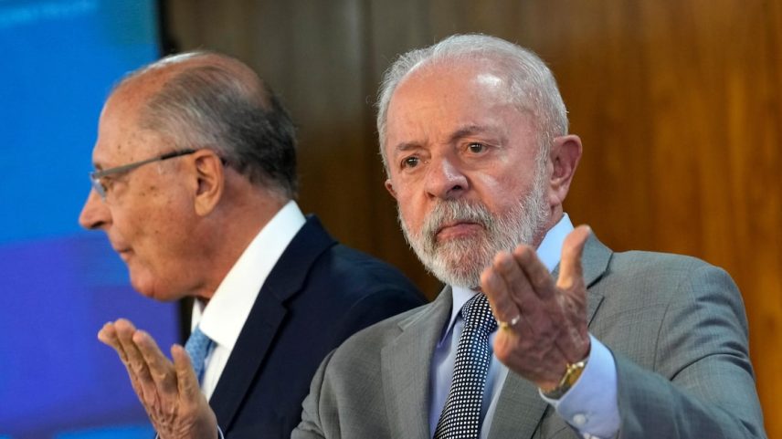O presidente Lula no Palácio do Planalto, em Brasília, em 14 de julho (Foto: Eraldo Peres/AP)