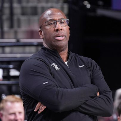 Knicks realizam segunda entrevista com Mike Brown para cargo de treinador