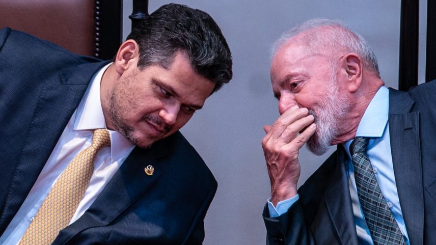 Os presidentes do Senado, Davi Alcolumbre, e da República, Lula (Foto: Brenno Carvalho / Agência O Globo)