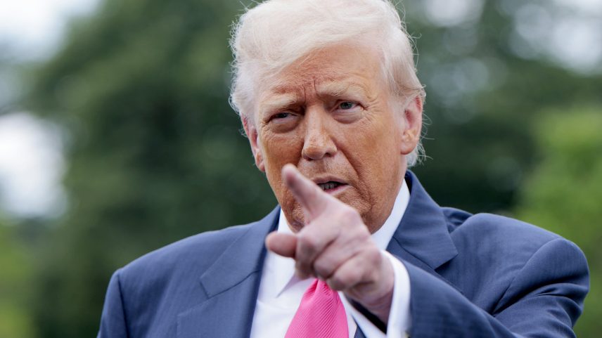 Taxação de Trump: especialista avalia impactos e possibilidades de investimentos (Foto: Anna Moneymaker/AFP)