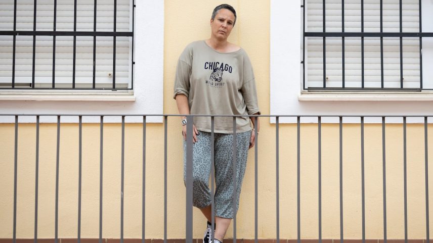 Esther Soto, a espanhola deportada dos EUA, na localidade sevillana da Algaba. (Foto: PACO PUENTES)