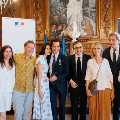 Nick Cave recebe importantes prêmios na França por sua contribuição artística