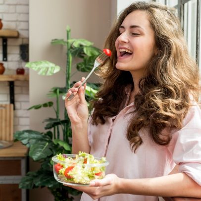 Alimentação saudável melhora a pele e realça a beleza natural