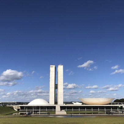 Conflitos distributivos marcam debate sobre tributação e gastos públicos no Brasil