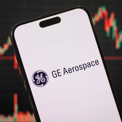Ações da GE Aerospace atingem maior valor em 25 anos após resultados surpreendentes