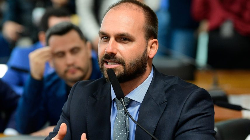 Eduardo Bolsonaro foi para os Estados Unidos em março deste ano. (Foto: Pedro França/Agência Senado)