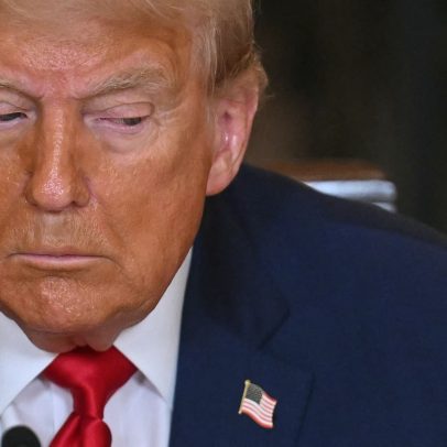 Trump estabelece taxas de 30% para UE e México e critica tráfico de drogas