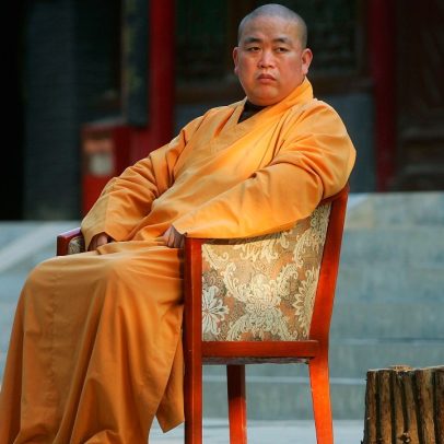 Queda do abade de Shaolin revela escândalos de corrupção e política no templo