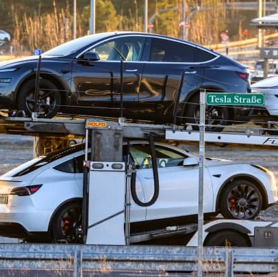 Tesla registra queda de 14% nas entregas de veículos pelo segundo ano consecutivo