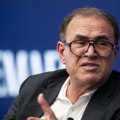Roubini prevê choque de 'mini estagflação' para o segundo semestre de 2025