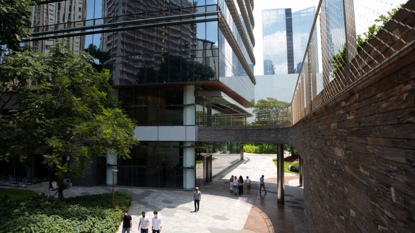 Complexo São Paulo Corporate Towers, que abriga a sede da XP e da Rico: planos de acelerar o crescimento (Foto: Bloomberg/Patricia Monteiro)