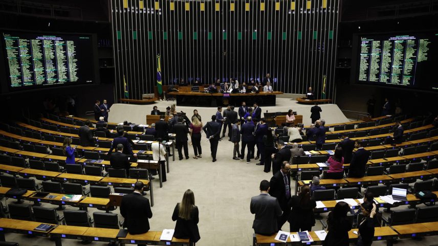 O plenário da Câmara dos Deputados em dia de votação (Foto: Pedro Ladeira - 25.jun.25/Folhapress)