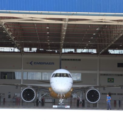 Embraer vê ações dispararem com novas encomendas da companhia SAS
