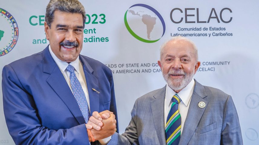 Presidente da Venezuela, Nicolás Maduro, e o presidente Lula durante reunião bilateral em São Vicente e Granadina (2024) (Foto: Ricardo Stuckert / PR/Divulgação)