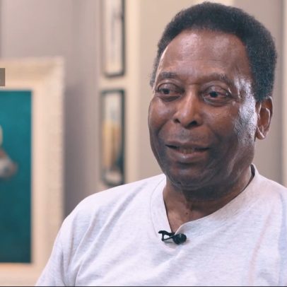 Craques do futebol revelam a relação entre esporte e democracia em novo documentário