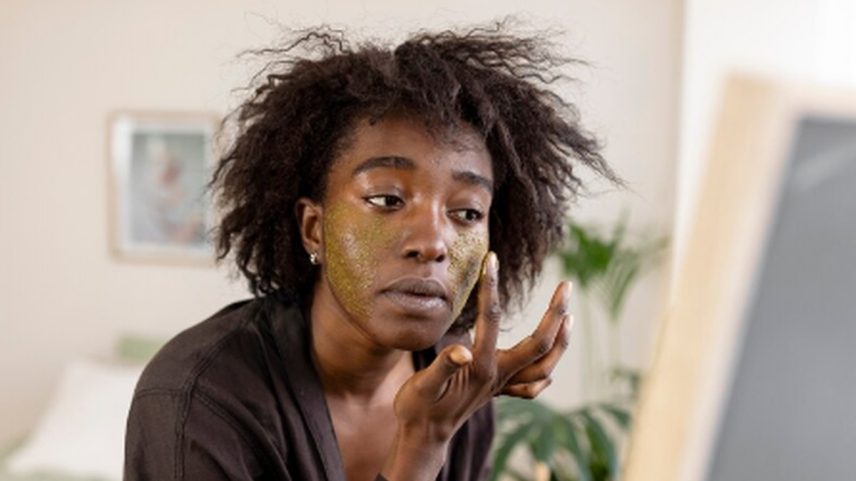 Excesso de skincare pode levar a resultado oposto ao desejado — Foto: Freepik