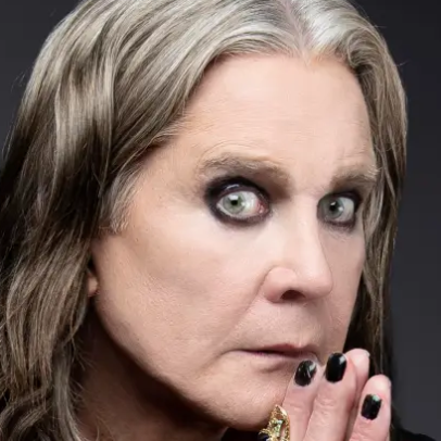 Ozzy Osbourne revela detalhes de sua trajetória em novo livro sobre saúde e carreira