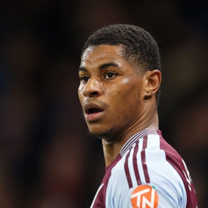 Rashford se apresenta ao Manchester United mesmo com tempo para buscar novo clube