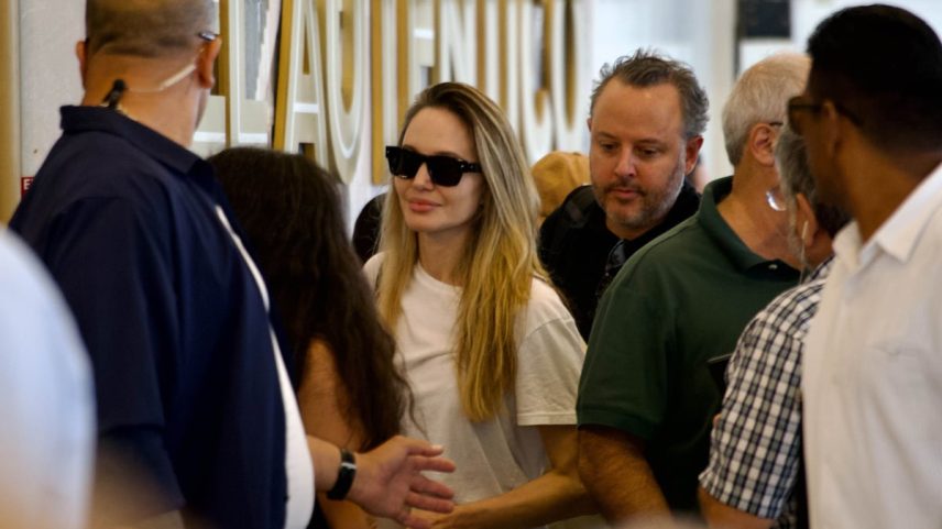 Angelina Jolie no Gran Café de la Parroquia no porto de Veracruz, em 28 de julho. (Foto: Victoria Razo/CUARTOSCURO)