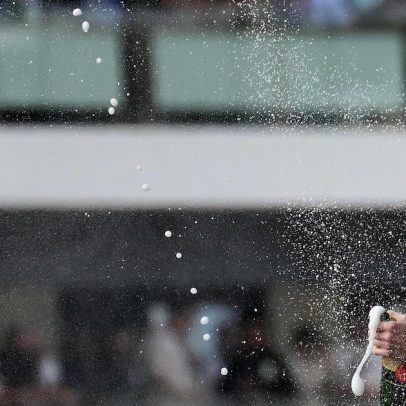 Sauber conquista 6º lugar no Mundial após pódio de Hülkenberg na Inglaterra