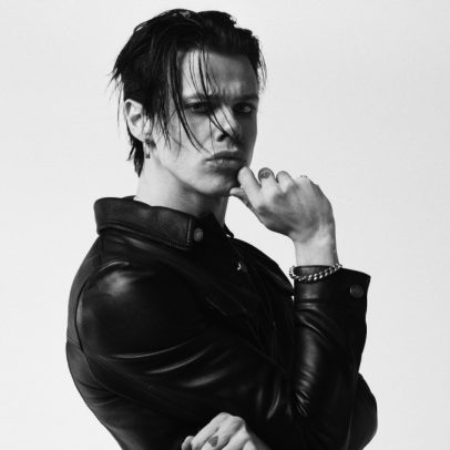 Yungblud paga bebidas para fãs após adiar dois shows em sua turnê
