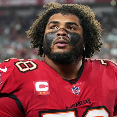 Tristan Wirfs deve retornar em breve aos gramados, afirma Todd Bowles