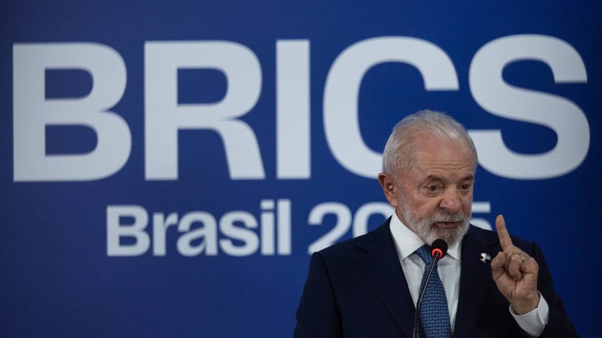 O presidente Lula durante coletiva de imprensa no encerramento do Brics Rio Summit 2025, no Rio de Janeiro (Foto: Eduardo Anizelli/Folhapress)