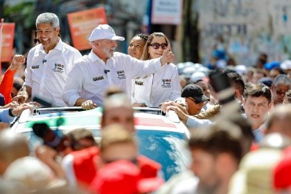 O presidente Lula (PT) no desfile do 2 de Julho, em Salvador. (Foto: Ricardo Stuckert/PR)
