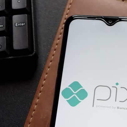 Hacker utiliza manipulação psicológica para roubar dados, afirma C&M