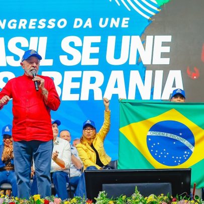 Lula utiliza símbolos patrióticos para se distanciar da era bolsonarista