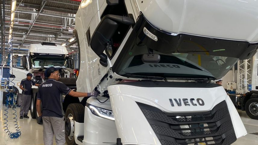 Linha de produção de caminhão a gás da Iveco (Foto: Divulgação)