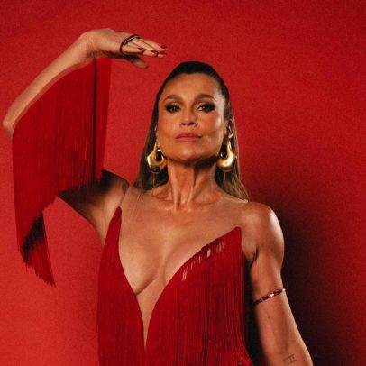 Flávia Alessandra revela sua experiência inusitada em uma casa de swing