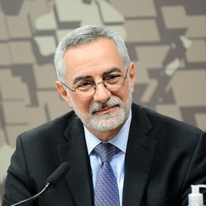 Embaixador do Brasil critica Milei por 'ginástica intelectual' em taxação de Trump