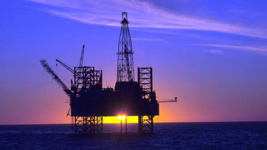Garoupa, plataforma de petróleo da Petrobras, na Bacia de Campos (Foto: Divulgação)
