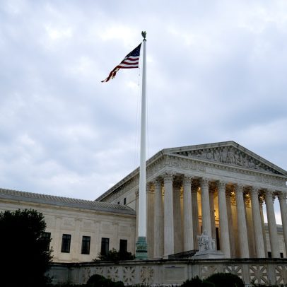 Suprema Corte dos EUA deve decidir sobre tarifas contestadas por Trump