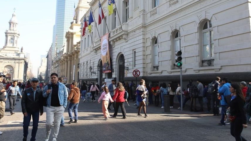 Brasil fica em 7º lugar e é apontado como parte de um grupo intermediário de nações com competitividade heterogênea e um exemplo de país que tem perdido potencial ao longo dos anos (Foto: Municipalidad de Santiago)