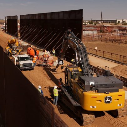 Estados Unidos inicia construção de novo muro na fronteira com o México