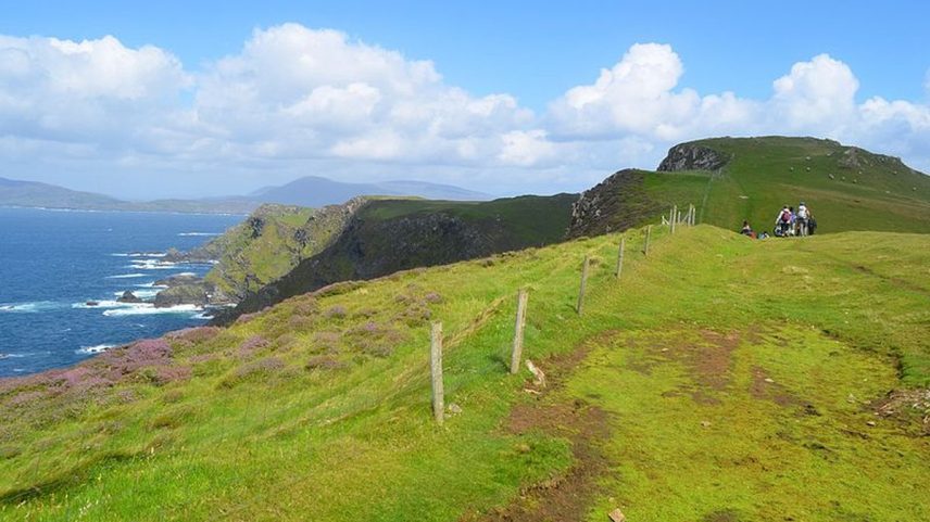 Ilha de Clare, uma das que fazem parte do programa de incentivo do governo da Irlanda (Foto: Reprodução)