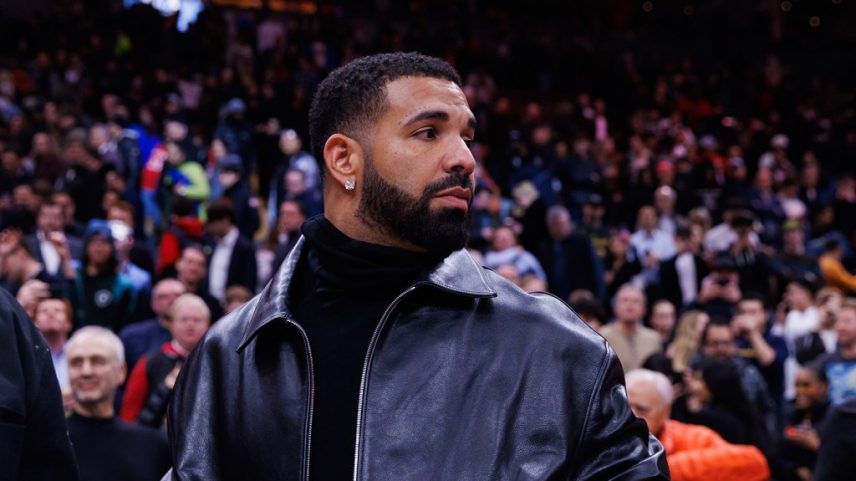 Drake perguntou a Adin Ross se ele deveria fretar um jato apenas para streamers conferirem suas apresentações de três dias no Wireless Festival em Londres. (Foto: Reprodução)