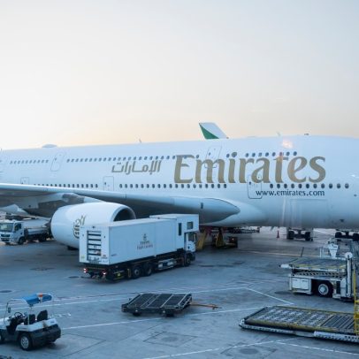 Emirates aumenta frequência de voos para o Brasil em nova estratégia de mercado
