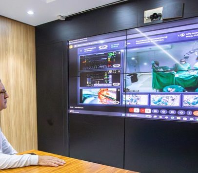 SUS realiza cirurgia cardíaca pioneira com teleorientação em Pernambuco