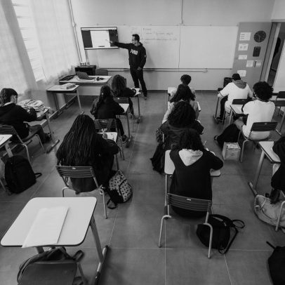 Educação exige comprometimento e presença constante de professores nas salas de aula
