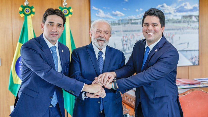 Silvio Costa Filho, ministro de Portos e Aeroportos, e André Fufuca, titular do Esporte, marcaram a entrada de Republicanos e PP no governo Lula (Foto: Ricardo Stuckert/Presidência da República)