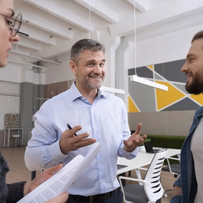 Seis frases poderosas podem influenciar pessoas, afirma especialista em liderança